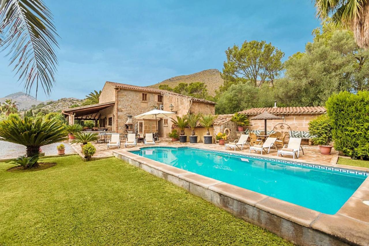 Villa Mosson By Sealand Villas Port de Pollenca Bagian luar foto