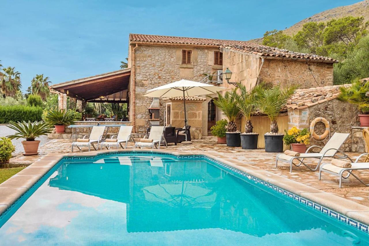Villa Mosson By Sealand Villas Port de Pollenca Bagian luar foto