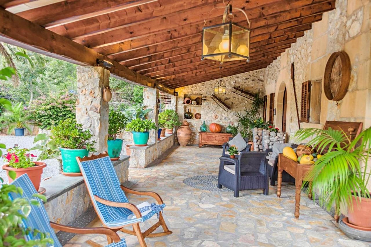 Villa Mosson By Sealand Villas Port de Pollenca Bagian luar foto