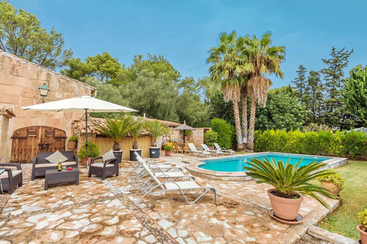 Villa Mosson By Sealand Villas Port de Pollenca Bagian luar foto