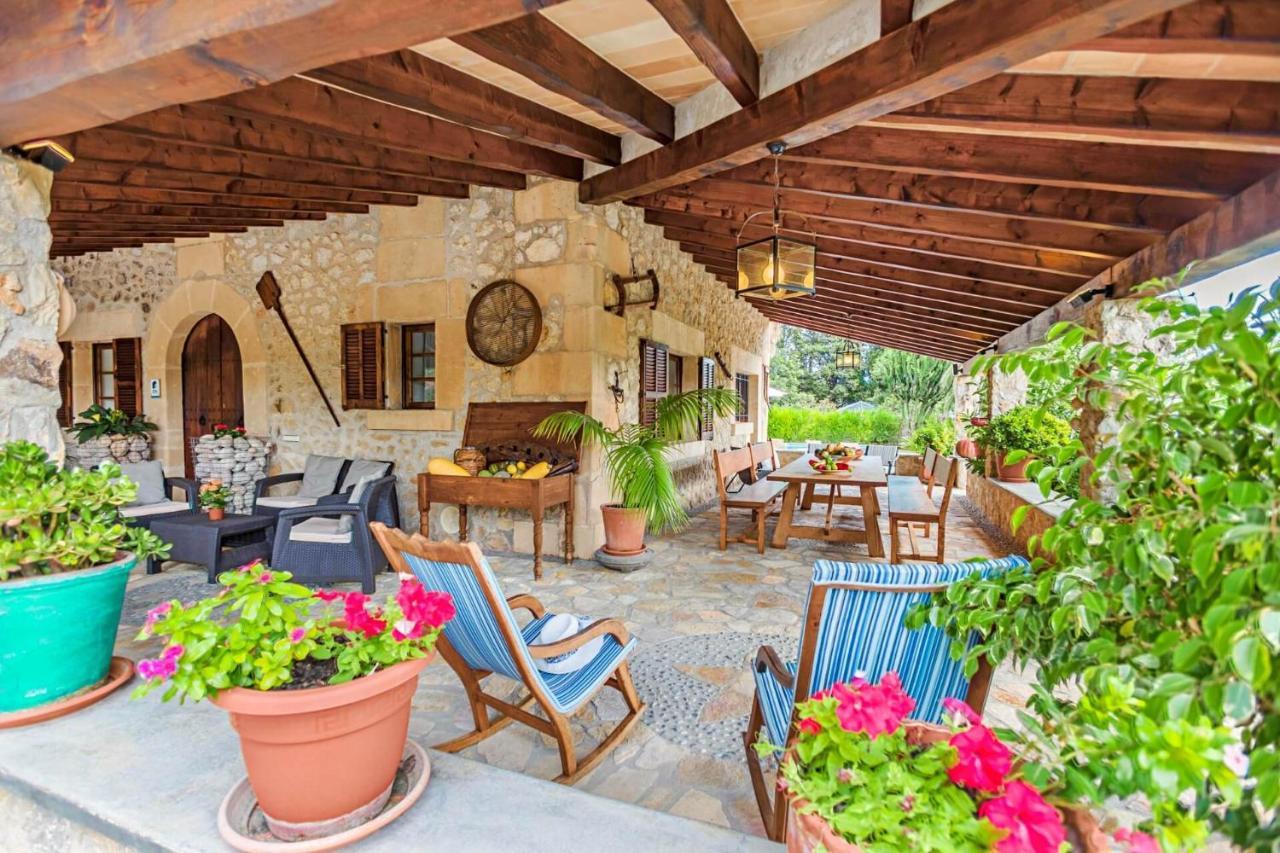 Villa Mosson By Sealand Villas Port de Pollenca Bagian luar foto