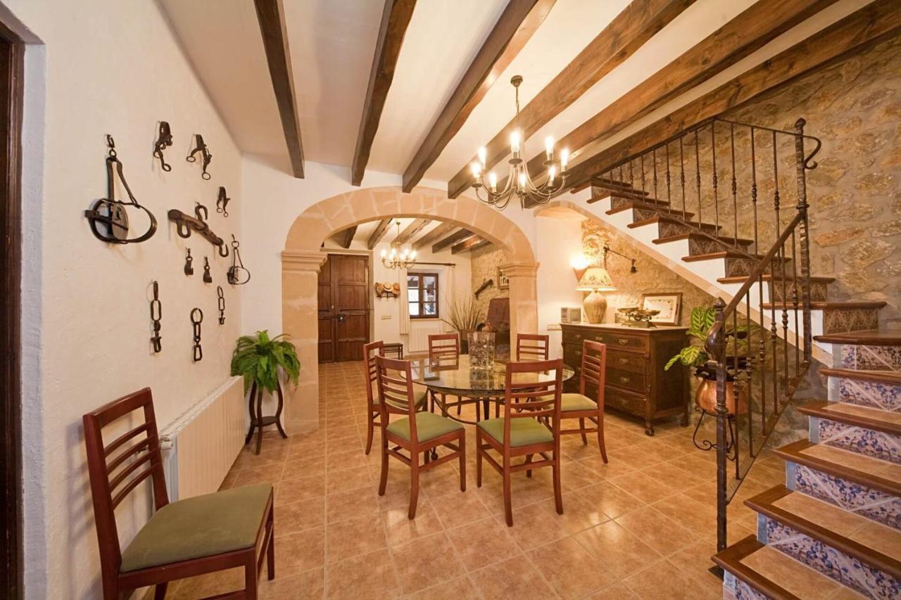 Villa Mosson By Sealand Villas Port de Pollenca Bagian luar foto