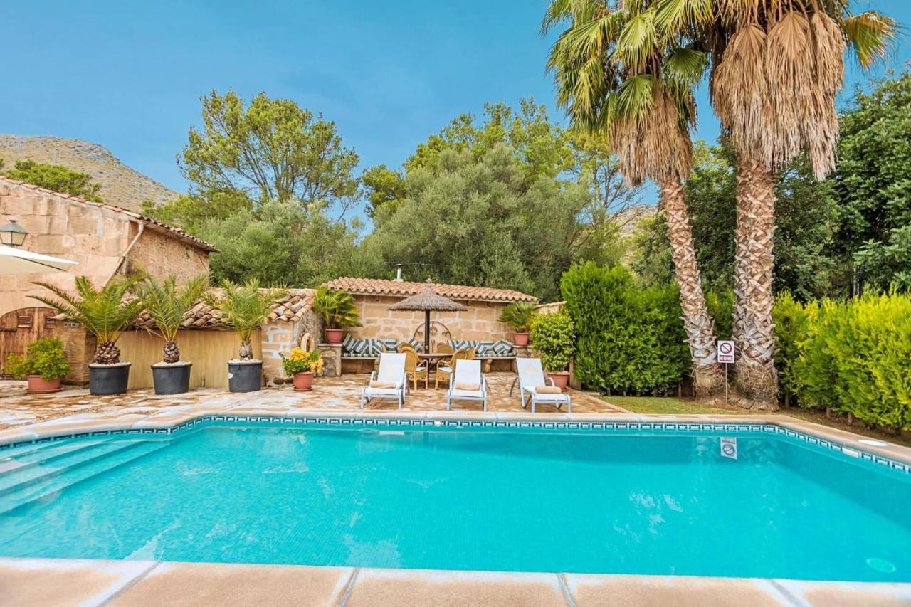 Villa Mosson By Sealand Villas Port de Pollenca Bagian luar foto